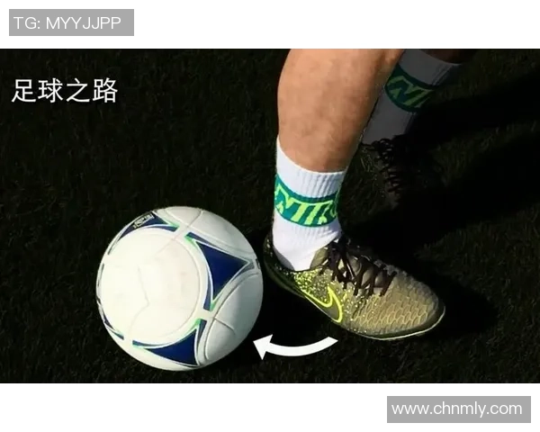 提升足球技巧必看精彩垫球视频教学助你轻松掌握基础与进阶技巧